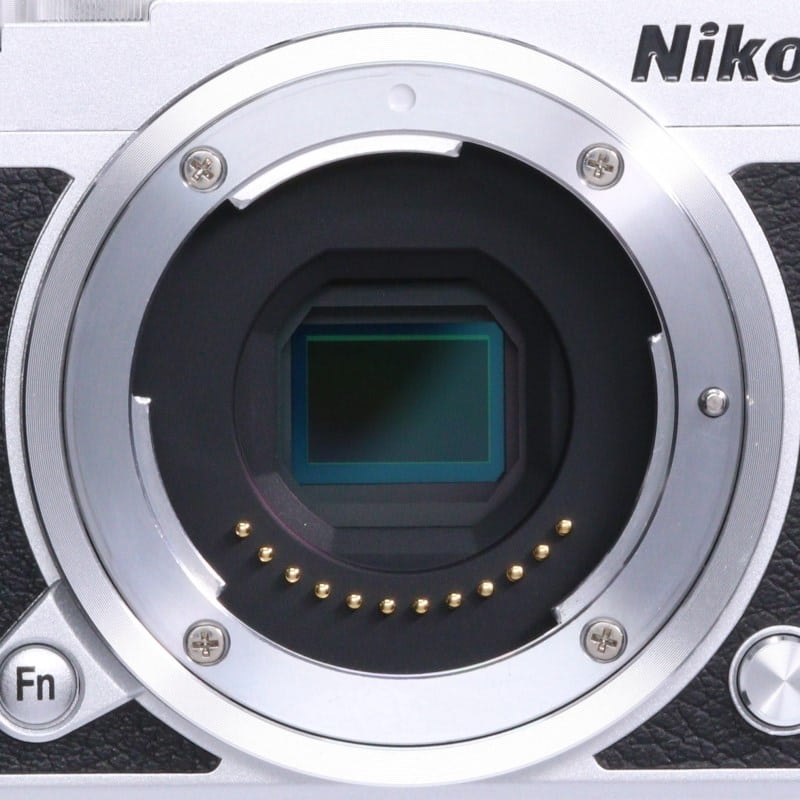 Nikon 1 J5 ボディー シルバー