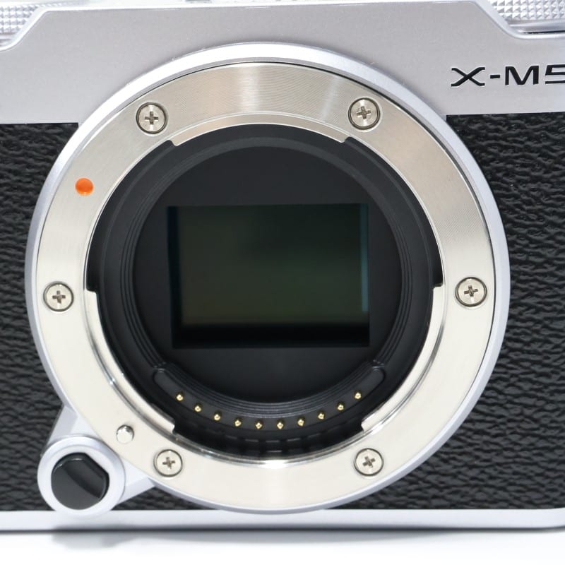 FUJIFILM X-M5 ボディ シルバー