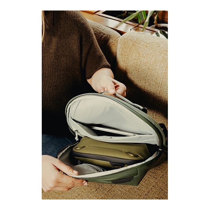 トラベル バックパック 2-in-1 40L セージ BTRT-40-SG-2