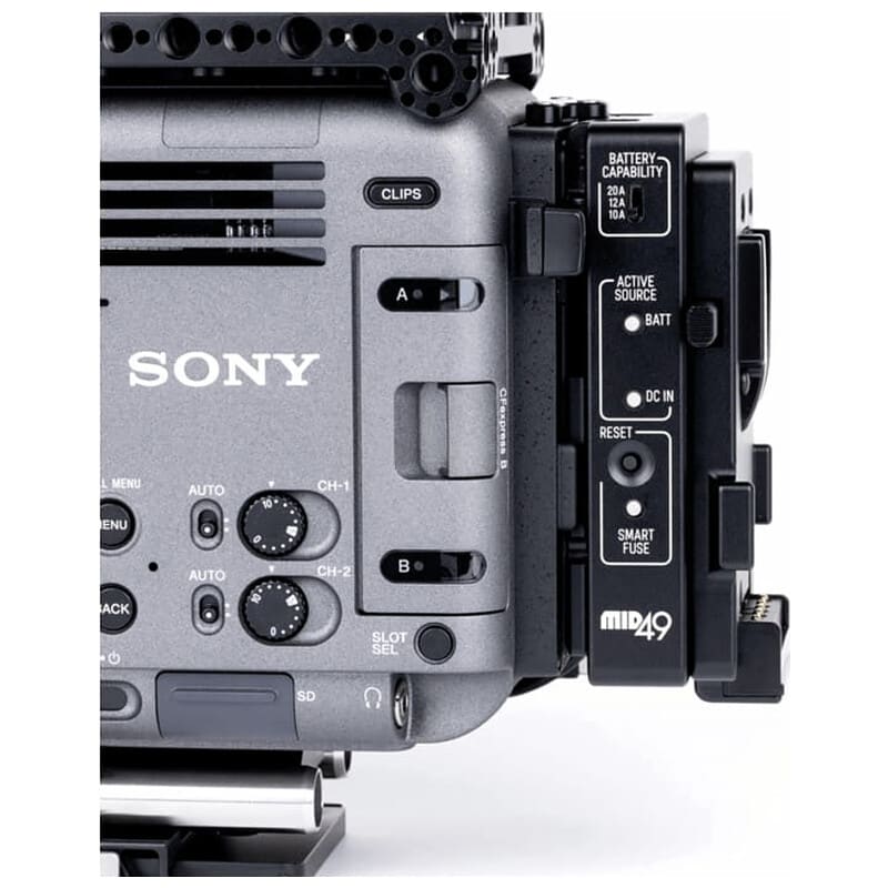 Power Distribution Box DB-8 (Sony Burano.V-Mount) M49-DB8-V (アウトレット)