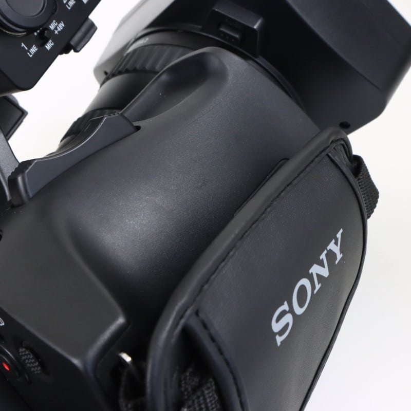 PXW-Z200