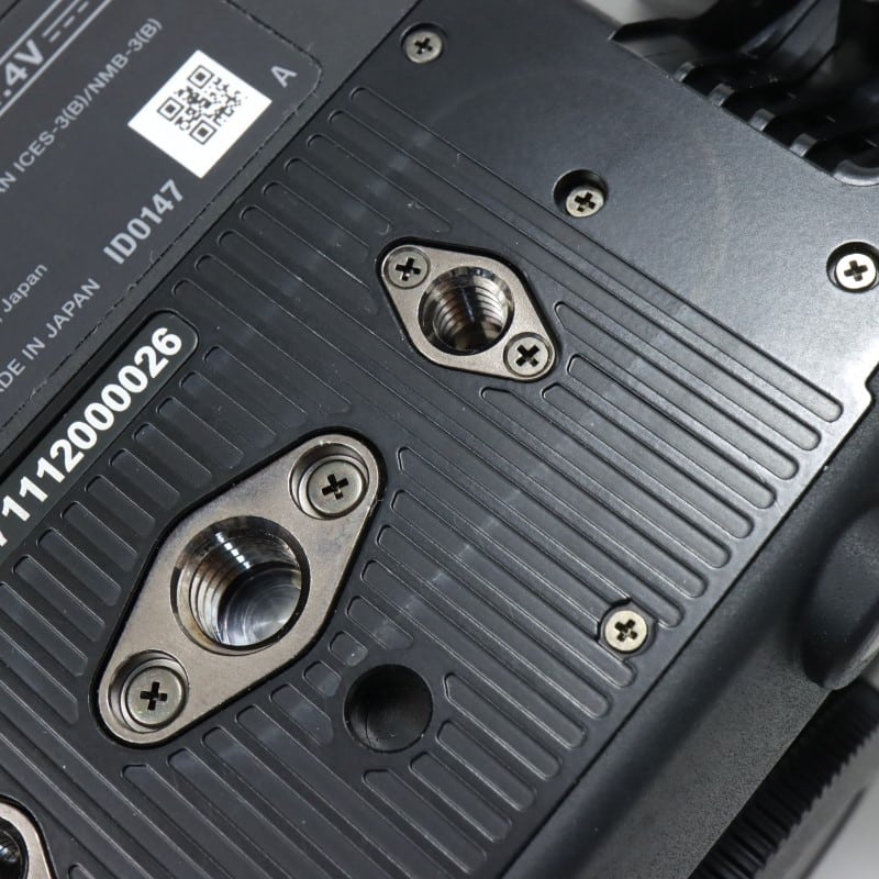 EOS C70 ボディー