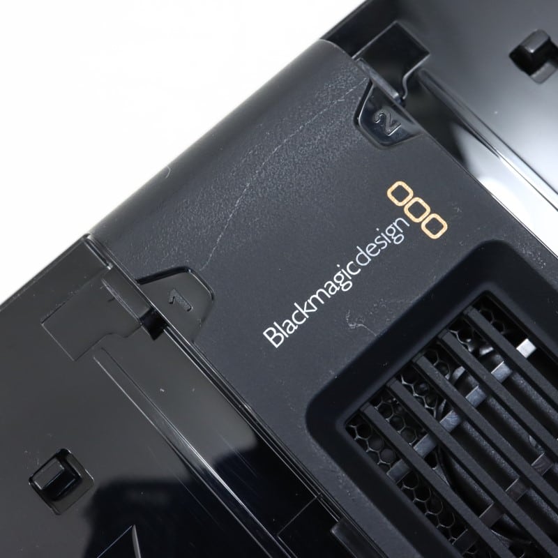 HYPERD/AVIDA12/5HDR [Blackmagic Video Assist 5 12G HDR]
