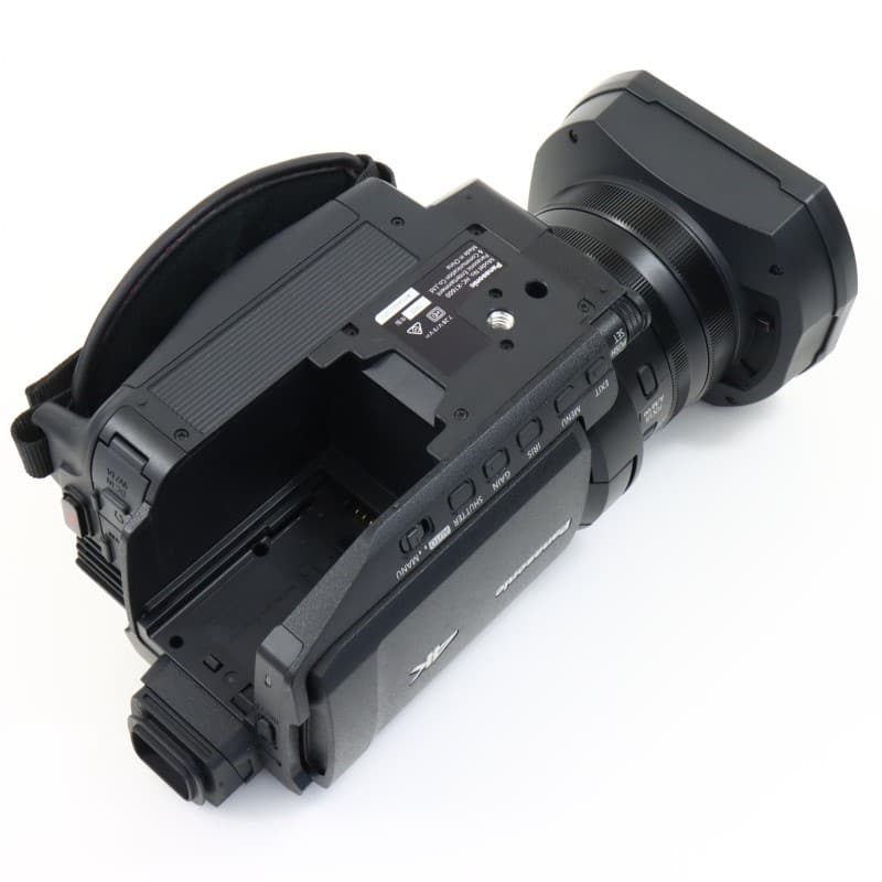 HC-X1600