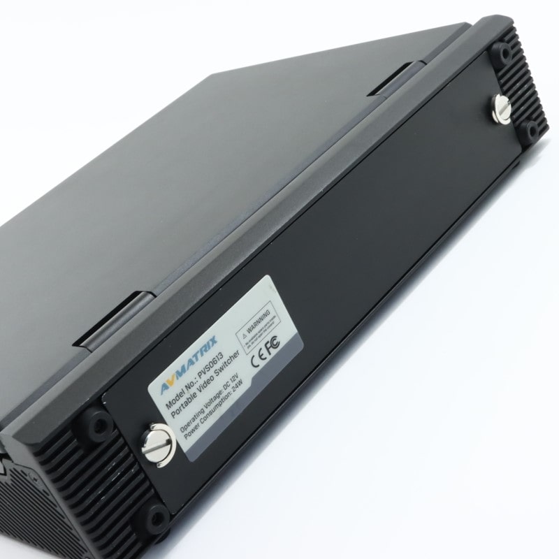 PVS0613 [13.3インチディスプレイ一体型スケーラー搭載6入力ポータブルマルチスイッチャー]