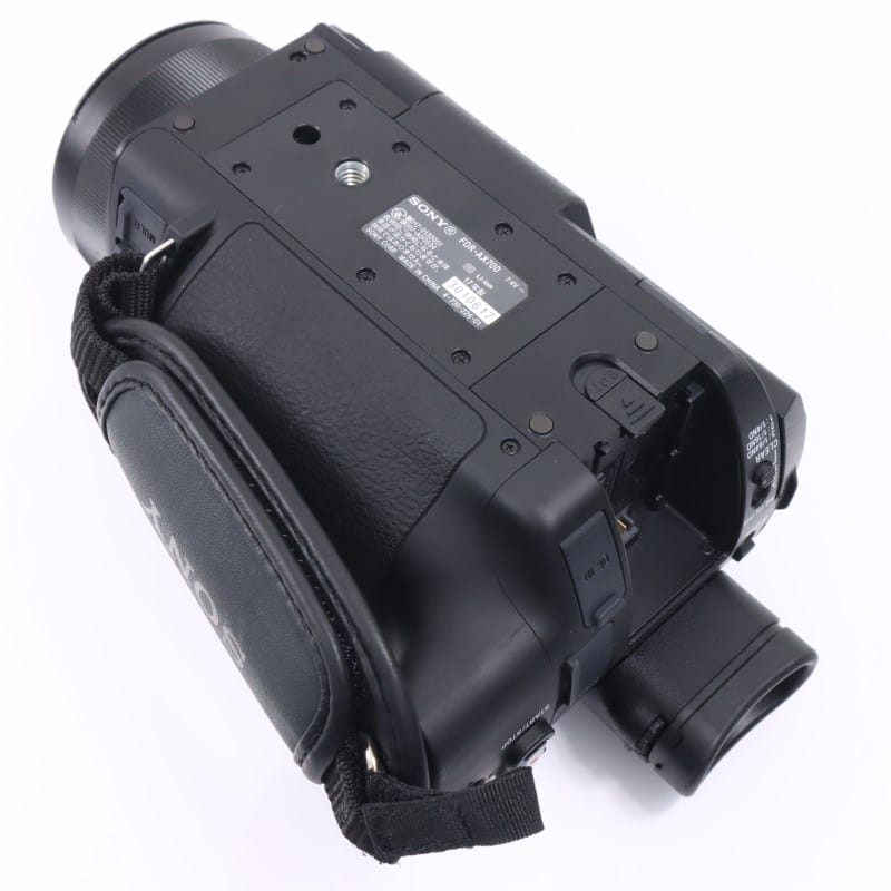 FDR-AX700 FDR-AX700/BC