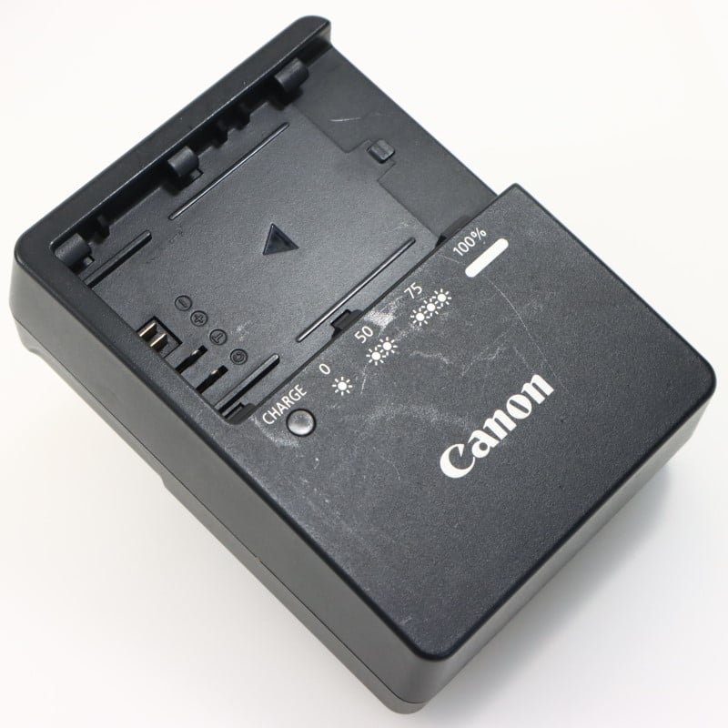 EOS R5 C ボディー