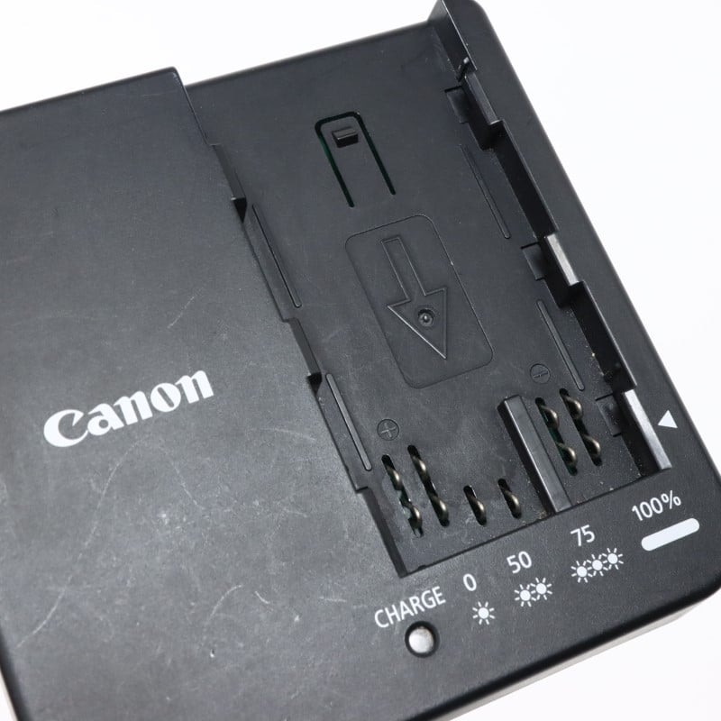 EOS C70 ボディー