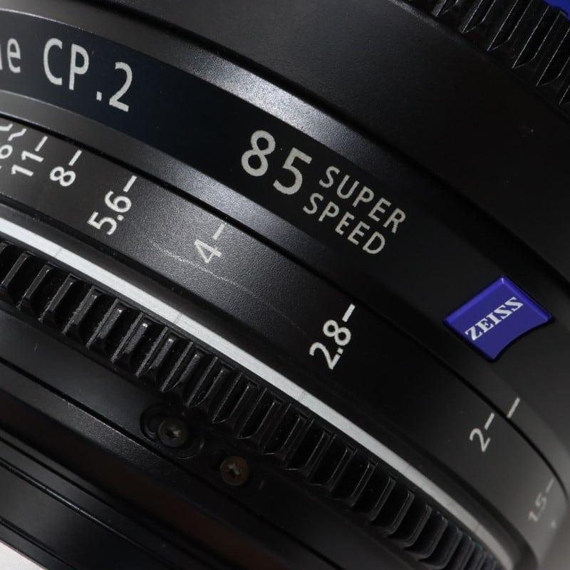 CP.2 85mm/T2.1 EF Feet [Compact Prime CP.2 EFマウント フィート表示]