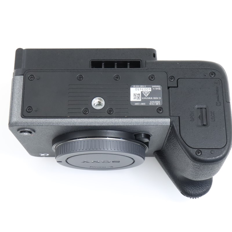 ILME-FX30B [プロフェッショナルカムコーダー FX30B ボディ]