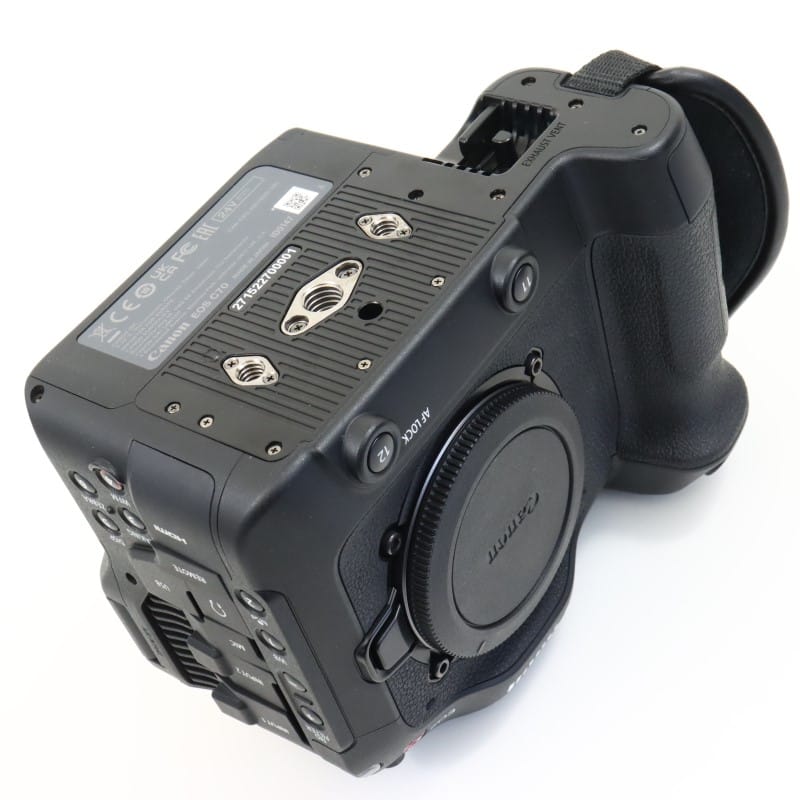 EOS C70 ボディー