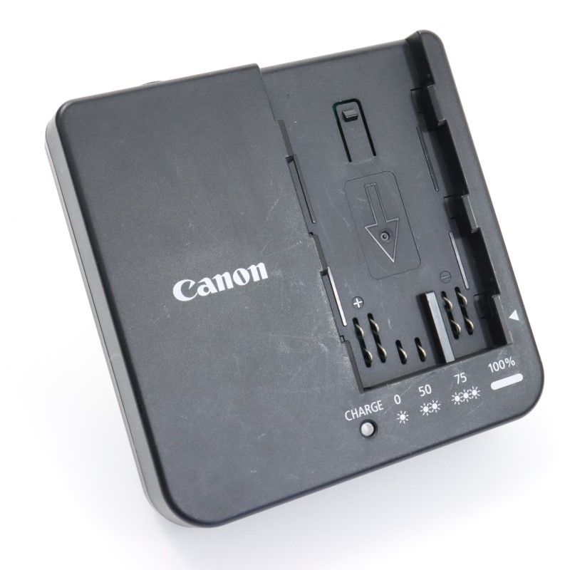 EOS C70 ボディー