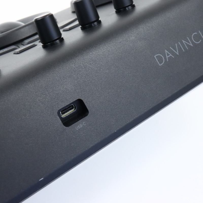 DV/RES/BBPNLMIC [DaVinci Resolve Micro Panel]