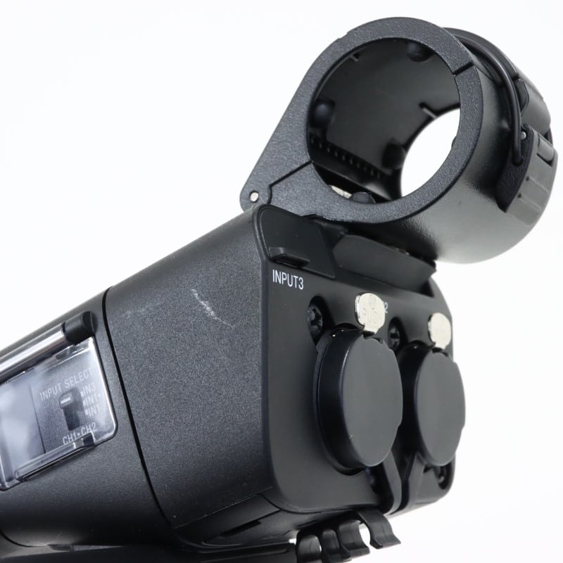 FX30 XLRハンドルユニット同梱モデル ILME-FX30