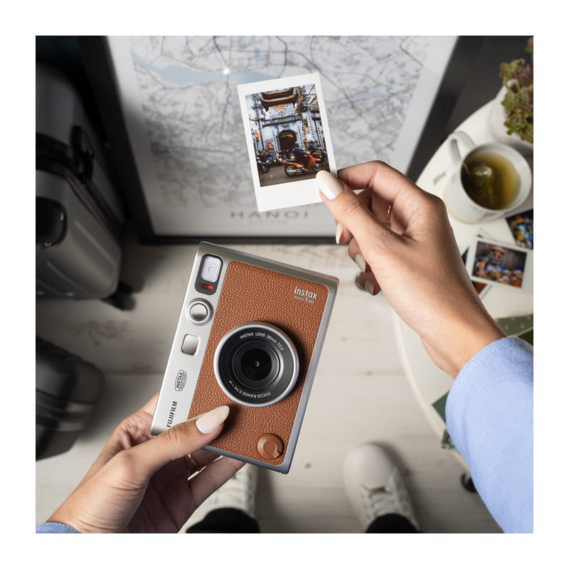 富士フイルム チェキ instax mini Evo BROWN｜フジヤカメラ