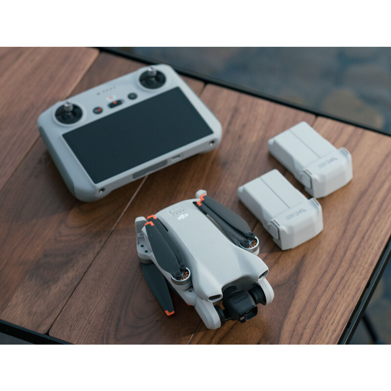 DJI Mini 3 Fly Moreコンボ (DJI RC付属) M16312