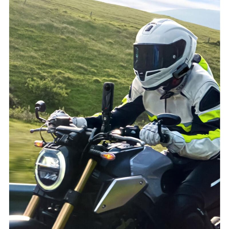 Insta360 X5 モーターサイクルキット CINSAAHA-X502