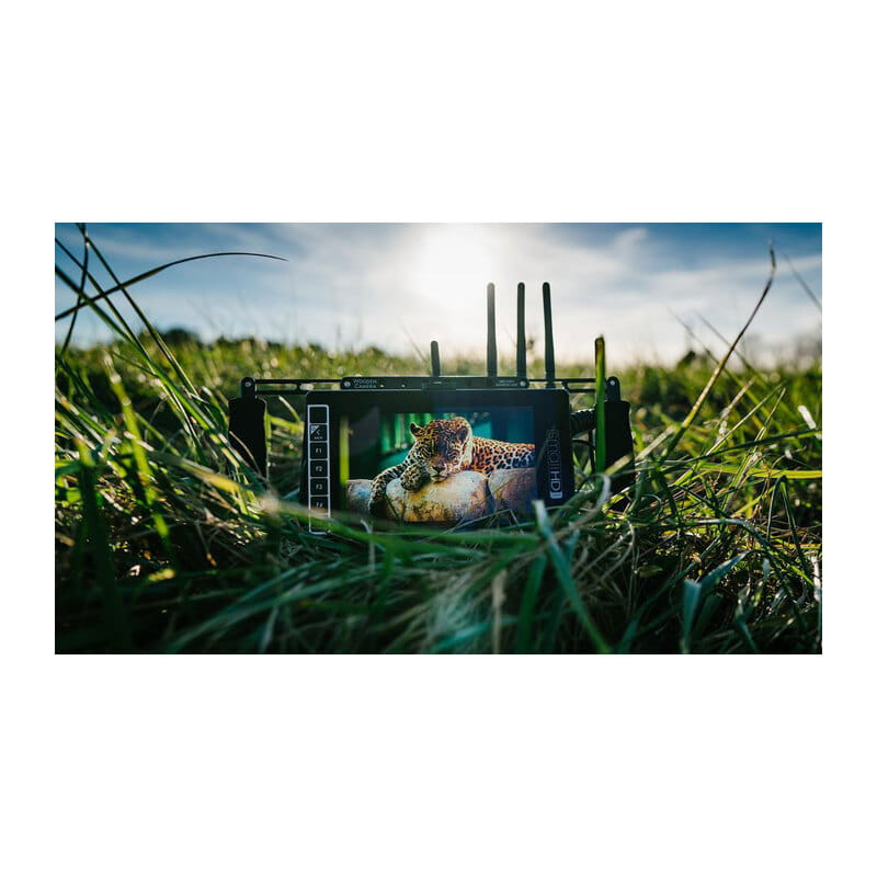 703 UltraBright On-Camera Monitor MON-703U
