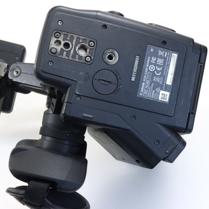 EOS C300 Mark II ボディー