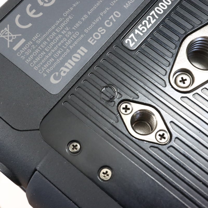 EOS C70 ボディー