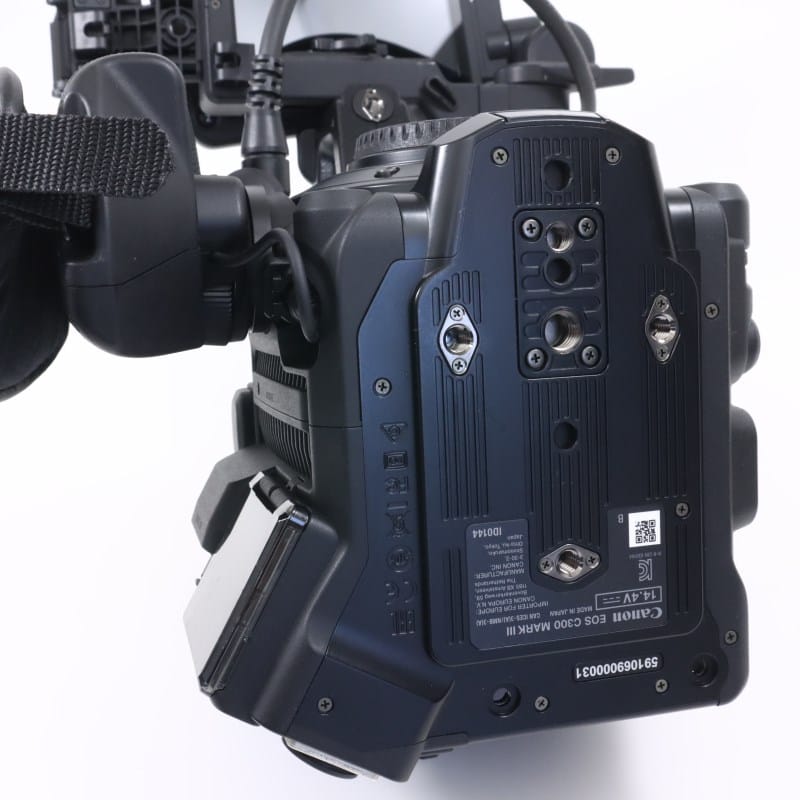 EOS C300 Mark III ボディー