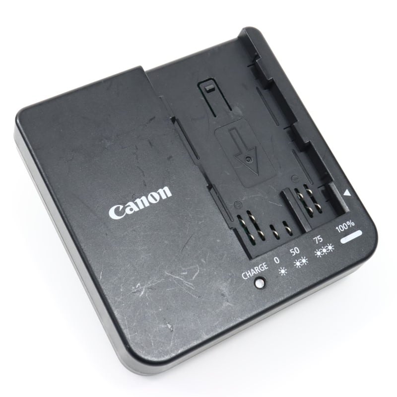 EOS C70 ボディー
