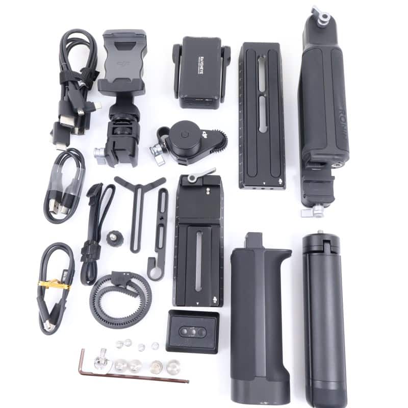 DJI RS 3 Pro Combo AB-ランク 中古｜フジヤカメラ