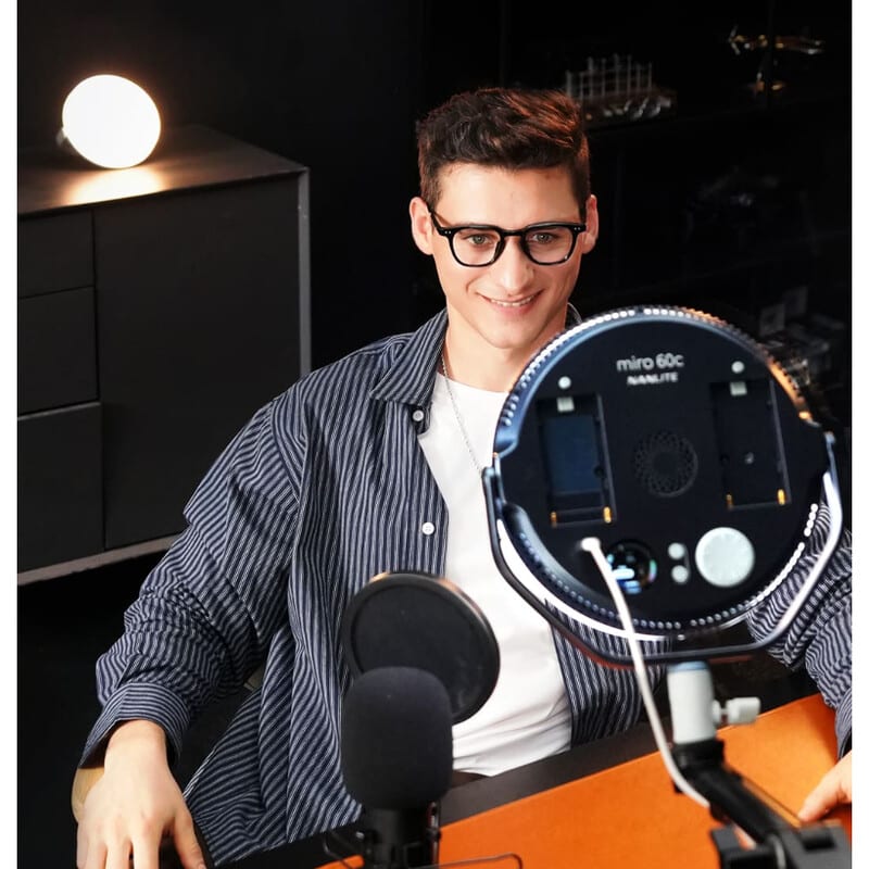 miro 60c フルカラー丸型パネルライト（ミッドナイトブルー）