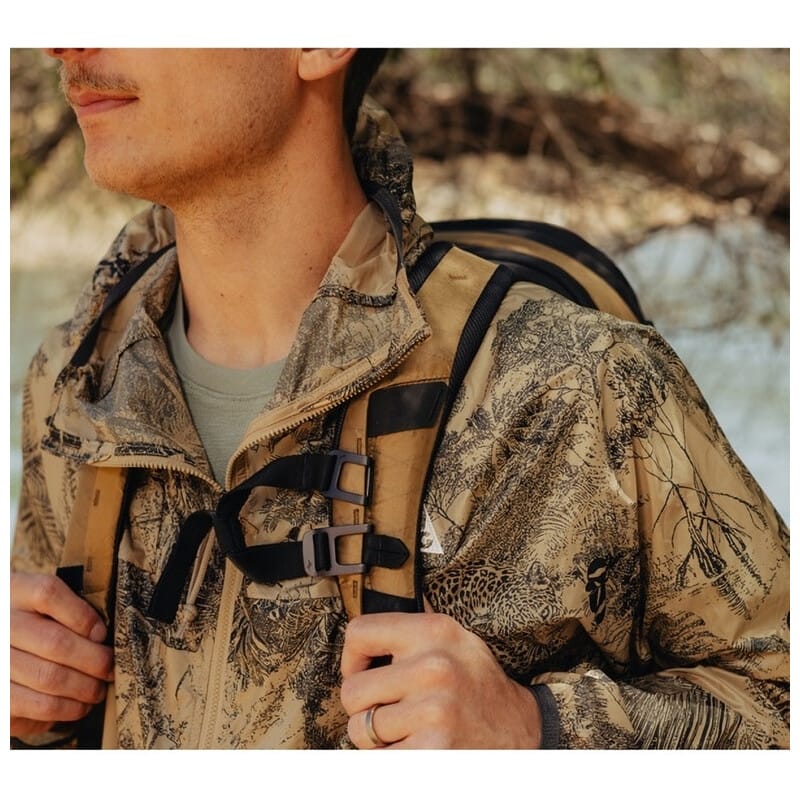 トラベル バックパック 30L コヨーテ BTR-30-CY-3