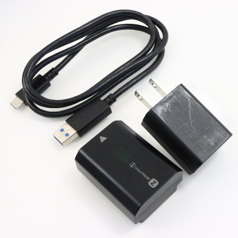 FX30 XLRハンドルユニット同梱モデル ILME-FX30