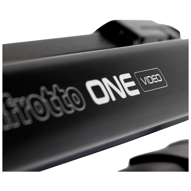 Manfrotto ONE Video アルミニウム三脚 500X フルード雲台キット