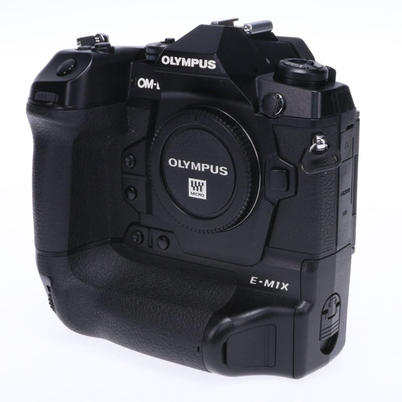 OM-D E-M1X ボディー