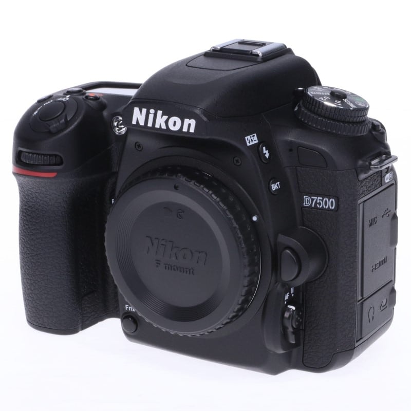 D7500 ボディ