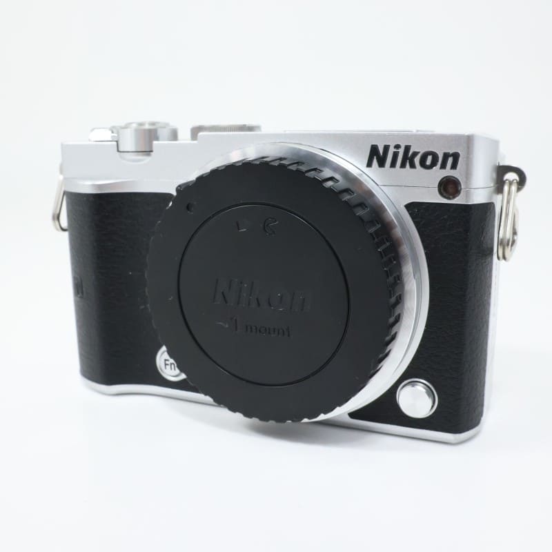 Nikon 1 J5 ボディ シルバー