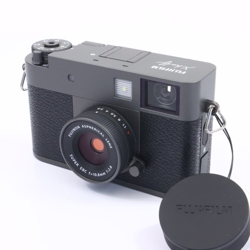 X half (FUJIFILM X-HF1) チャコールシルバー