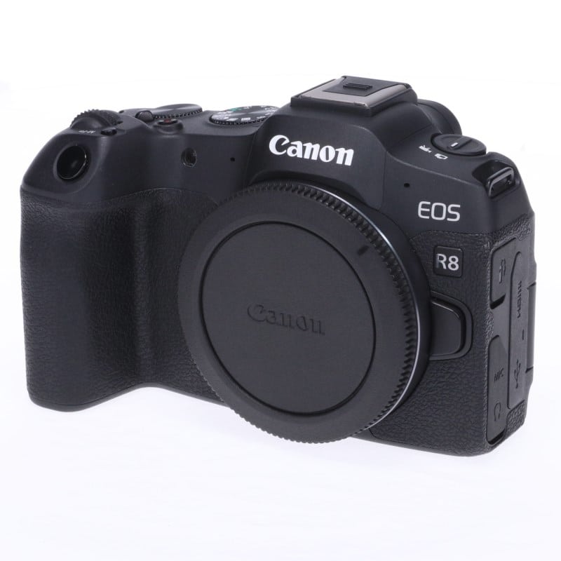 EOS R8 ボディー 海外モデル