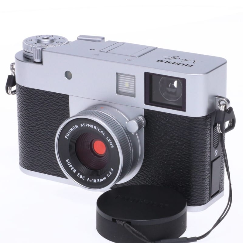 X half (FUJIFILM X-HF1) シルバー