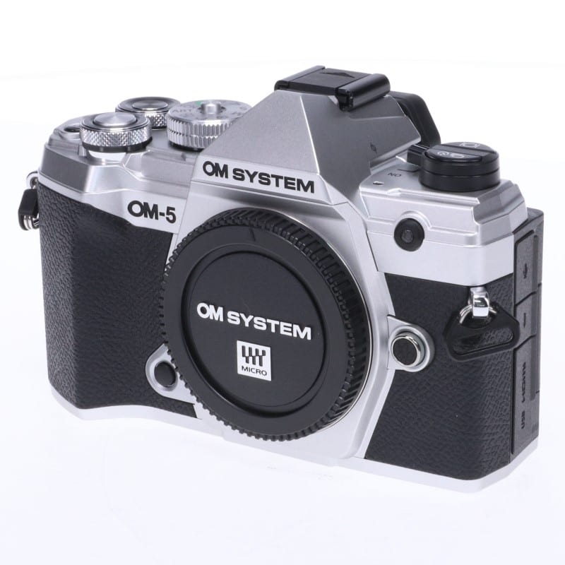 OM SYSTEM OM-5 ボディー シルバー