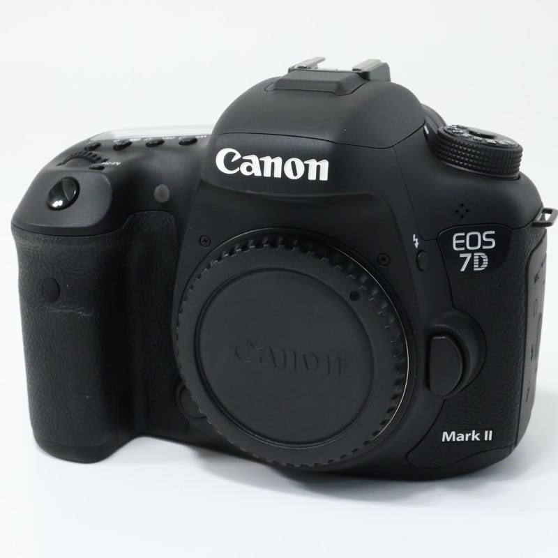 EOS 7D Mark II ボディー