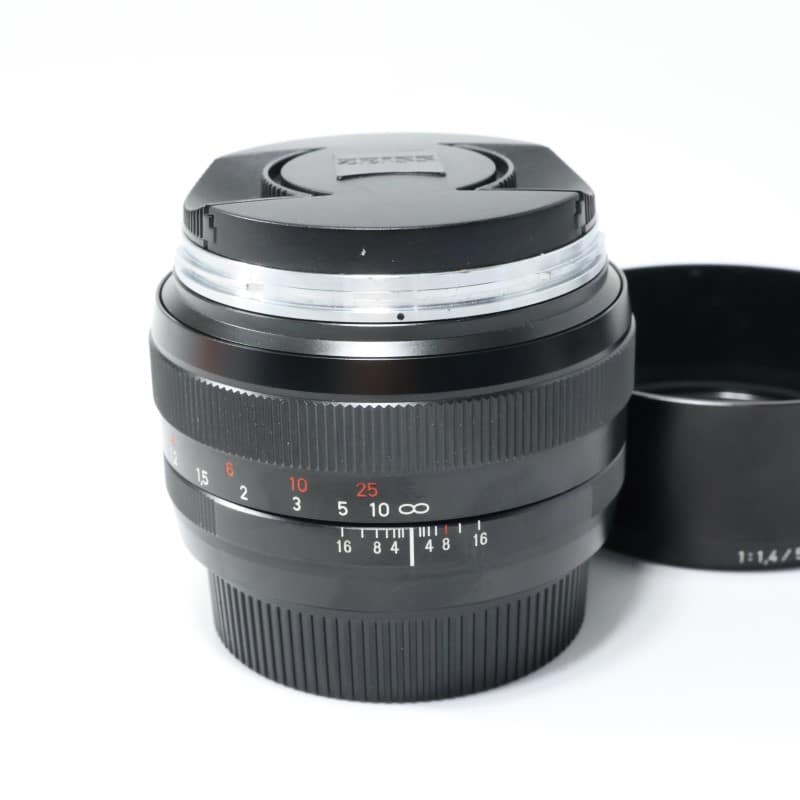 Planar T* 1.4/50 ZE