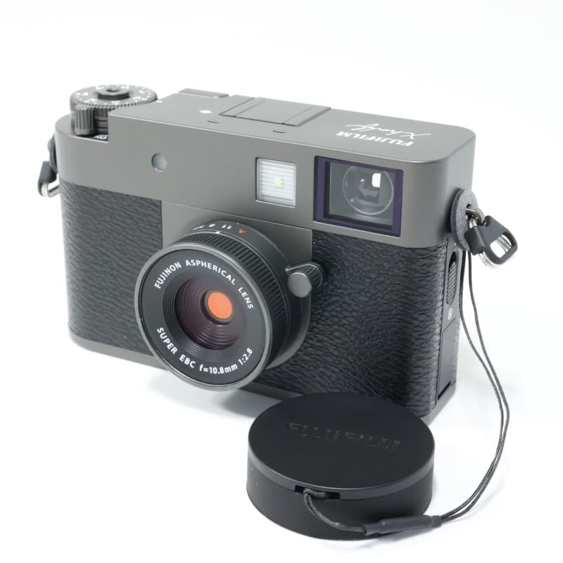 富士フイルム X half (FUJIFILM X-HF1) チャコールシルバー 中古