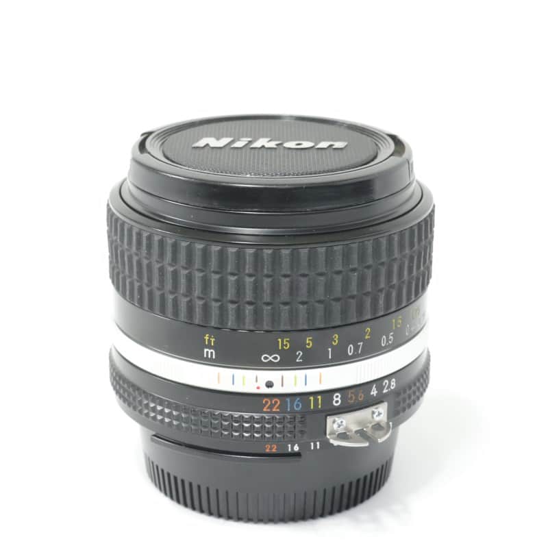 AI Nikkor 28mm f/2.8S