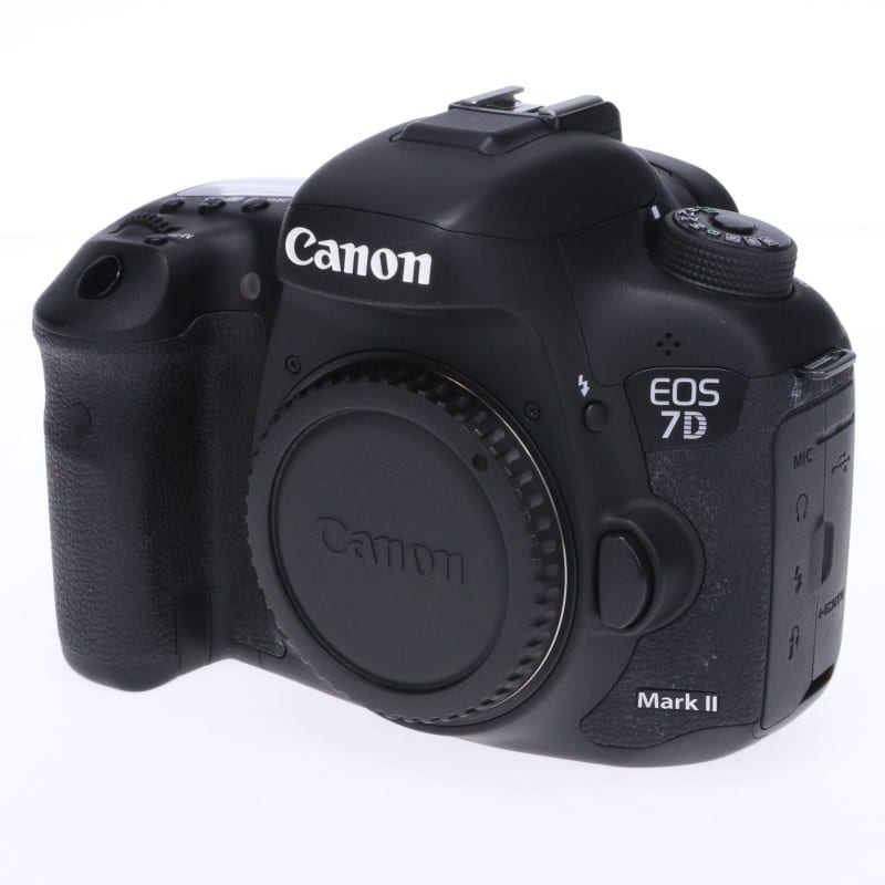 EOS 7D Mark II ボディー