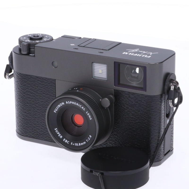 X half (FUJIFILM X-HF1) チャコールシルバー