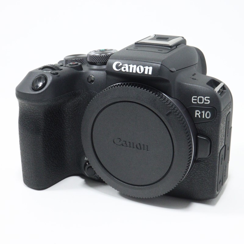 EOS R10