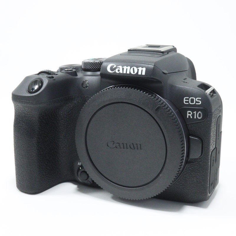 EOS R10