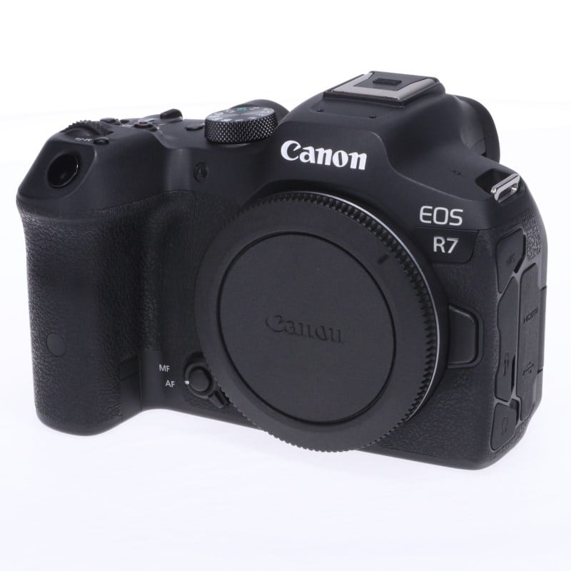 EOS R7 ボディー