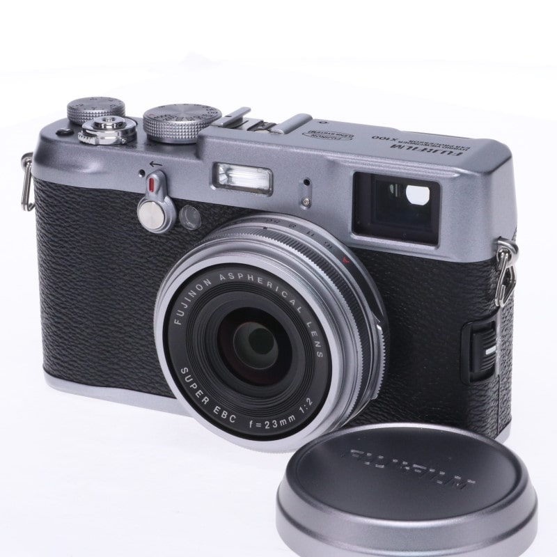 FinePix X100