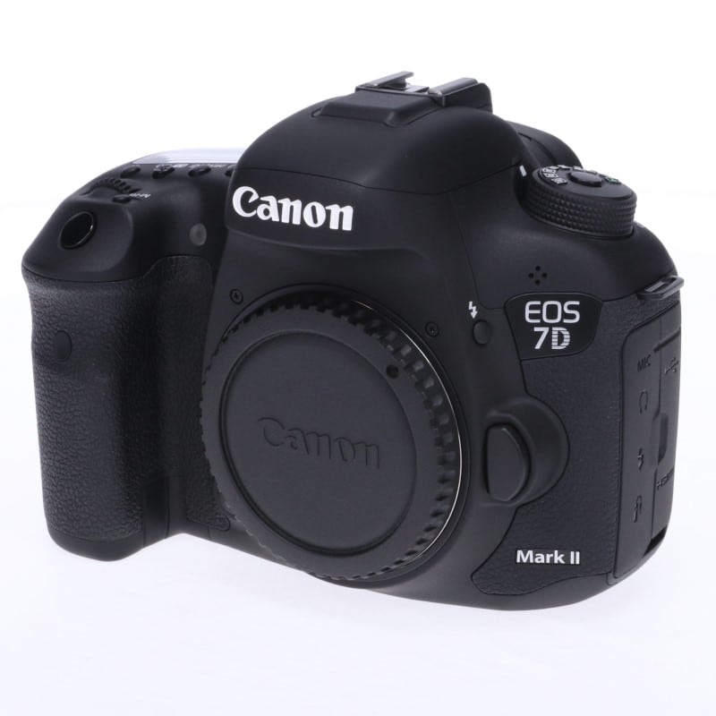 EOS 7D Mark II ボディー