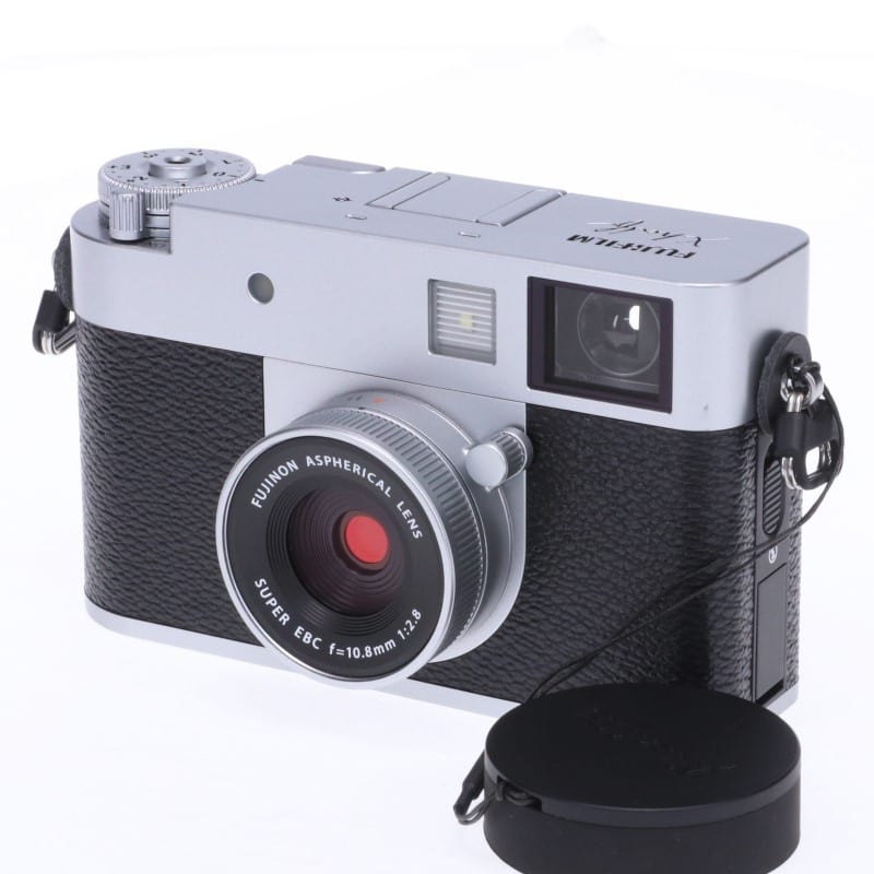 X half (FUJIFILM X-HF1) シルバー